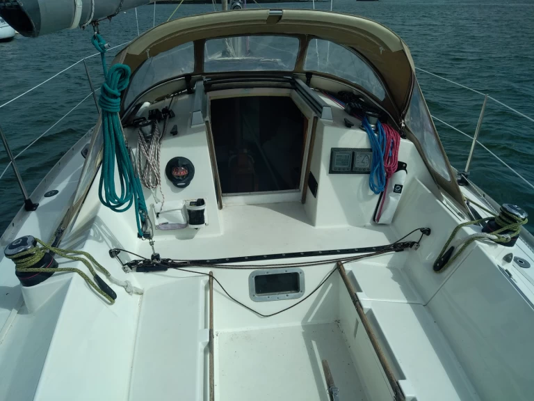 Ein Bénéteau First 29 Dl mieten in Lorient