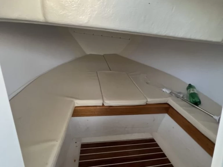 Motorboot mieten in Turanj zum besten Preis