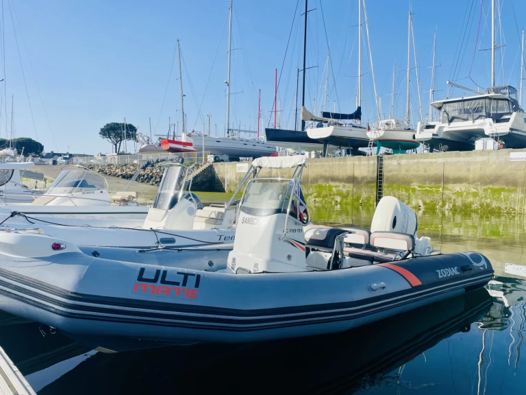 Schlauchboot mieten in Vannes zum besten Preis