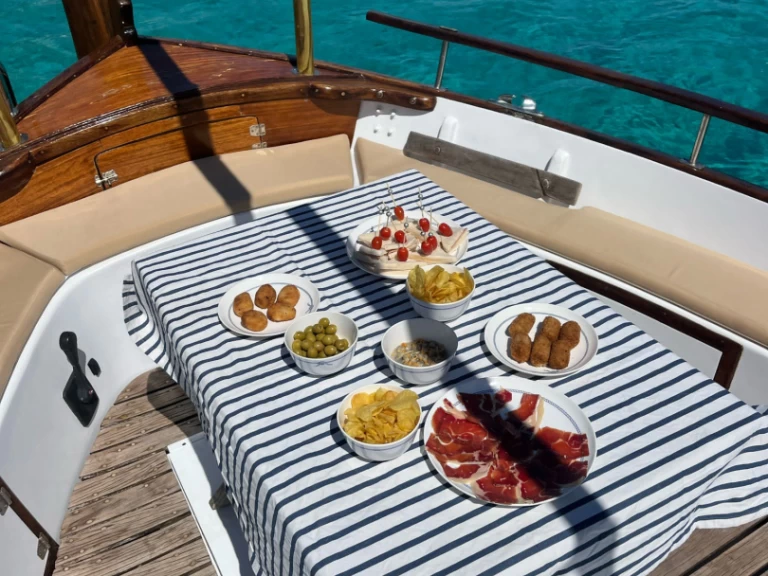 Motorboot mit oder ohne Skipper Menorquin-Yachts mieten in Palma de Mallorca