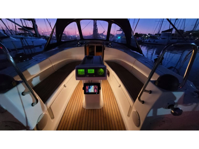 Segelboot mieten in Álimos zum besten Preis