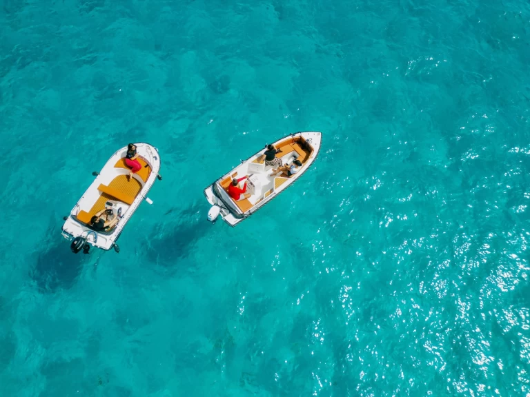 Bootsverleih Astec FIBER 400 Playa Blanca Samboat