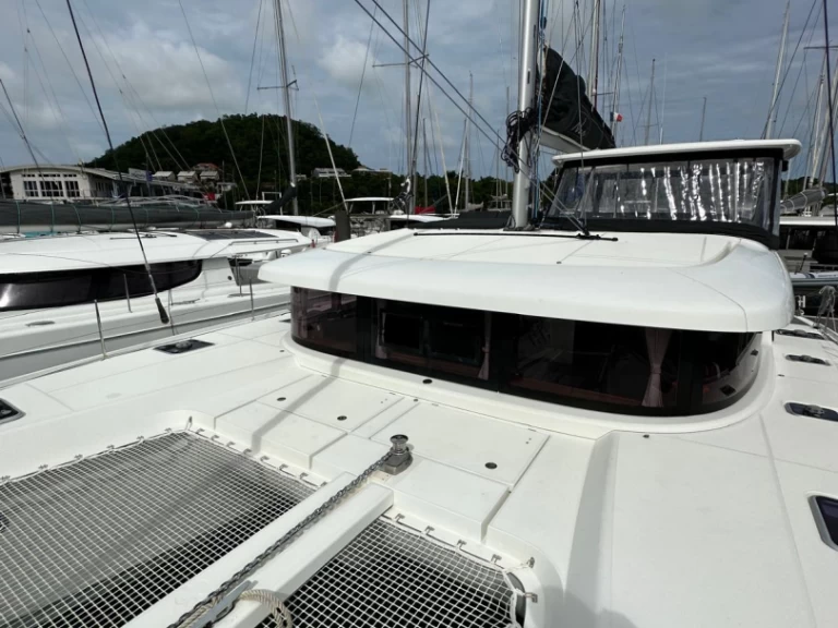YachtCharter in Le Marin - Lagoon Lagoon 42 auf SamBoat