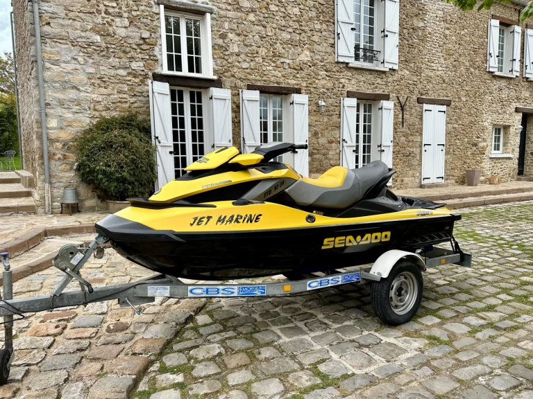 Bootsverleih Sea-Doo Rxt 255 is  Port-La Nouvelle Samboat
