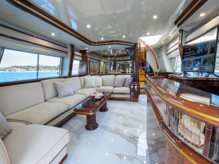 Alfamarine WISH mieten Athen