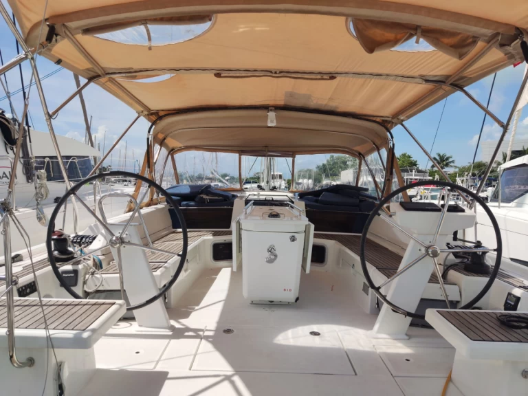 Bootsverleih Bénéteau Oceanis 51.1 Le Marin Samboat