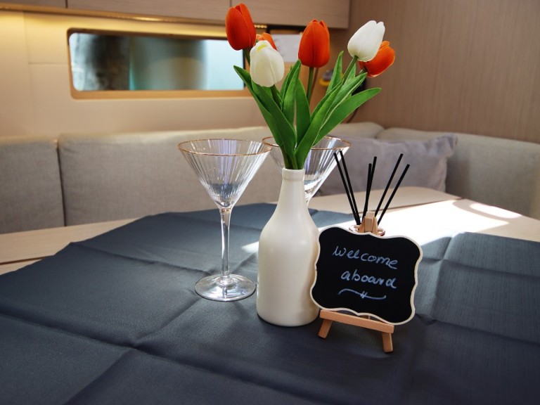 Segelboot mieten in Rogoznica zum besten Preis