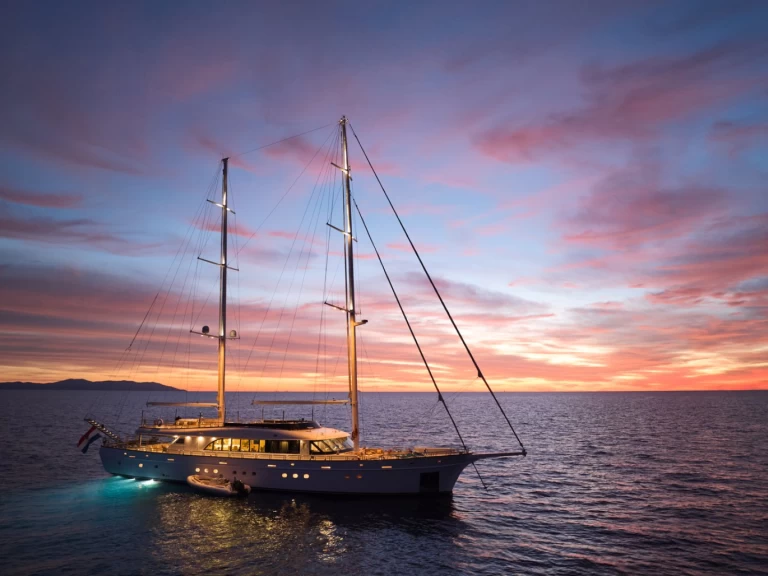 Segelboot mieten in Split - Custom Made Love Story