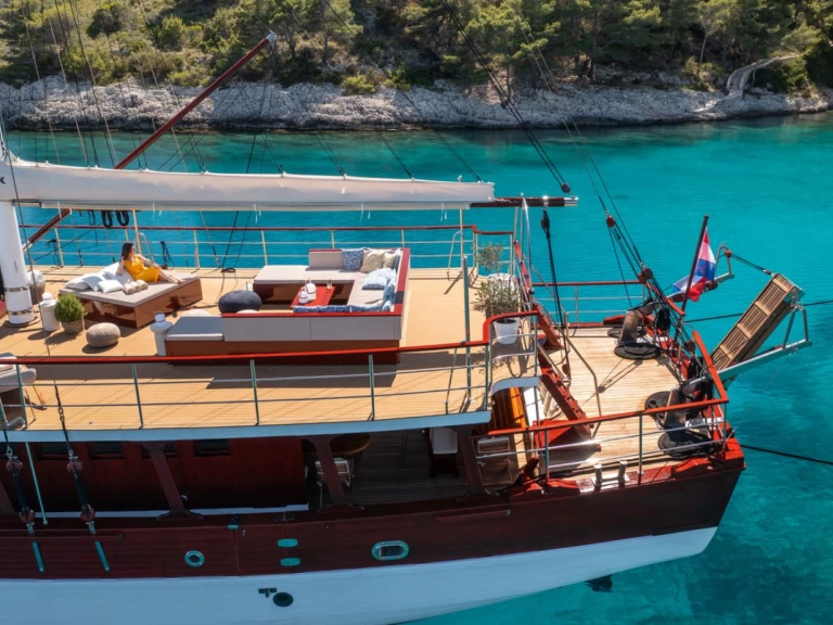 Vermietung Segelboot Custom Made mit Führerschein