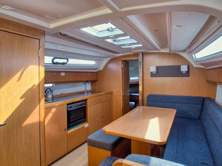 Segelboot mieten in Gouviá - Bavaria Cruiser 41