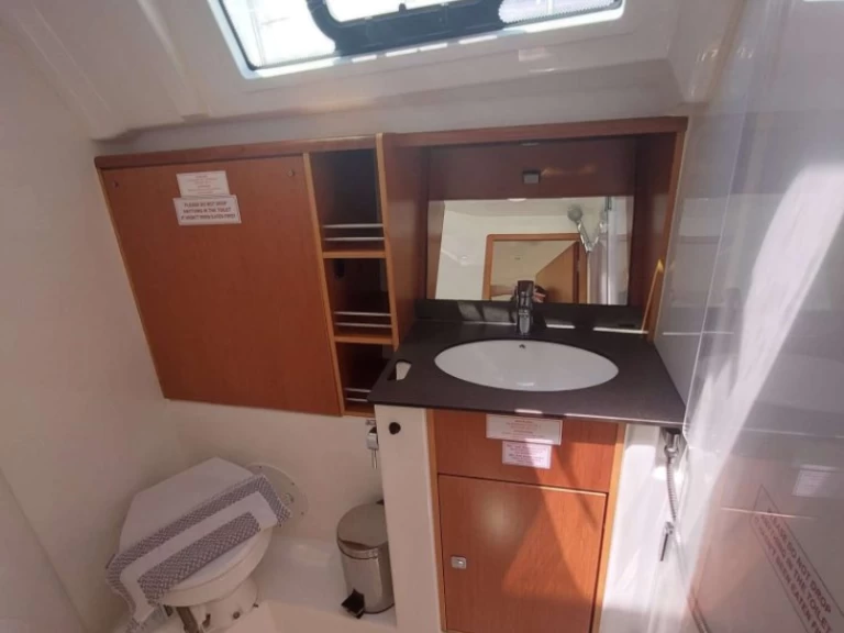 Bavaria Cruiser 41 mieten Gouviá