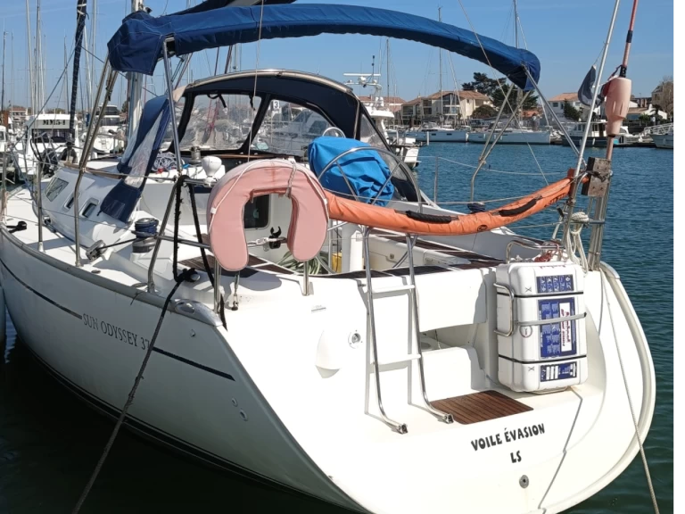 Segelboot mit oder ohne Skipper Jeanneau mieten in Saint-Gilles-Croix-de-Vie
