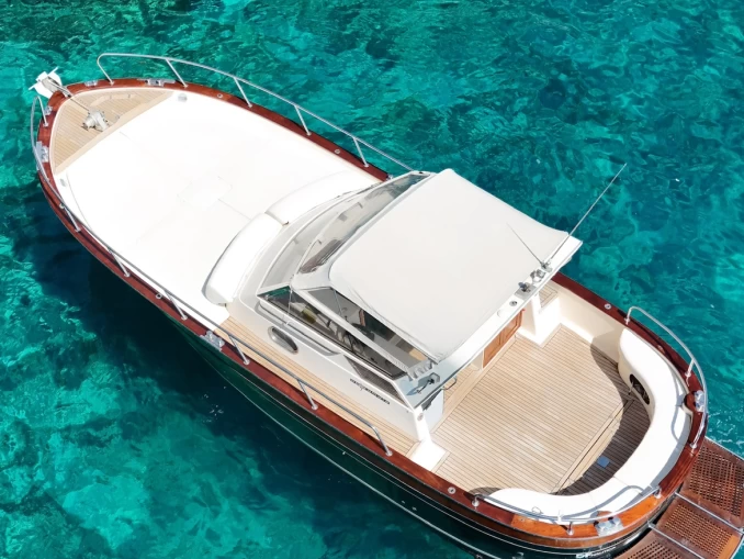 Motorboot mit oder ohne Skipper Apreamare mieten in Sorrent