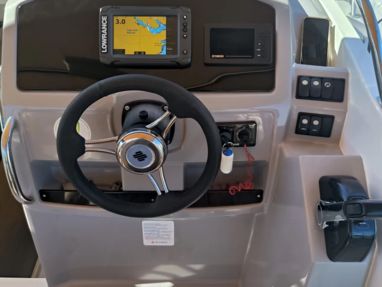 Jeanneau Cap Camarat 7.5 WA Serie 2 mieten Cala d'Or