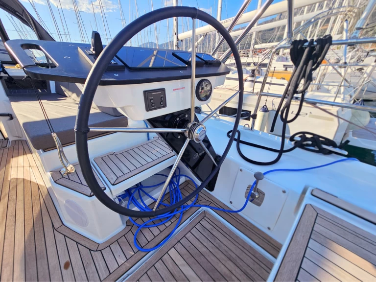 Segelboot mieten in Kaštel Gomilica zum besten Preis