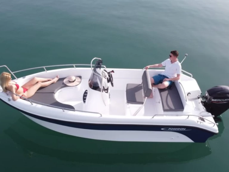 Vermietung Motorboot Poseidon mit Führerschein