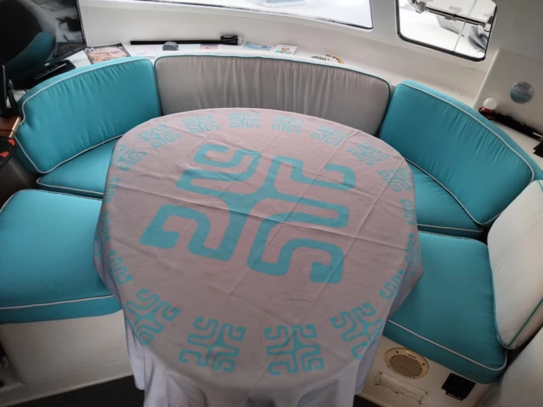 Katamaran mieten in Moorea - Fountaine Pajot Athena 38