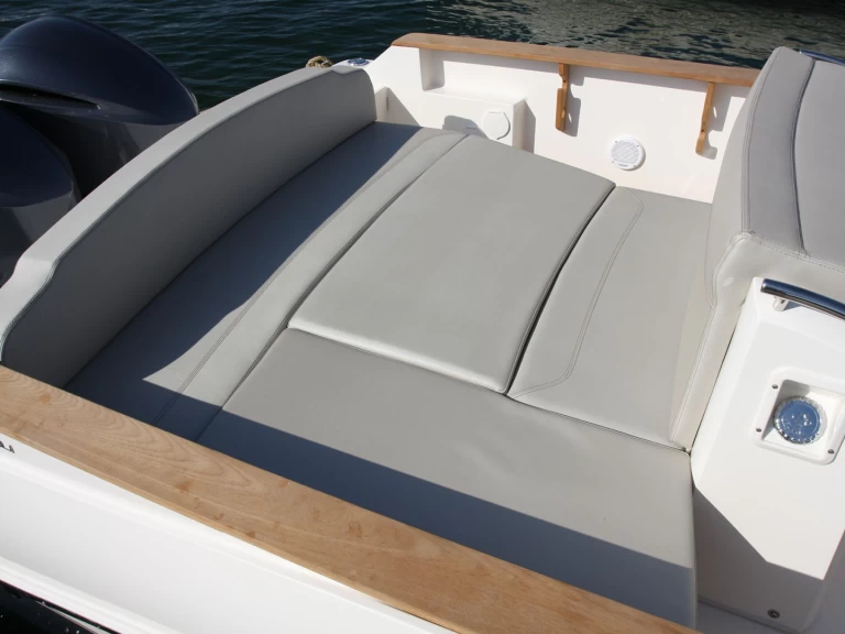 Bootsverleih Capelli Cap 28 WA Latchi Samboat