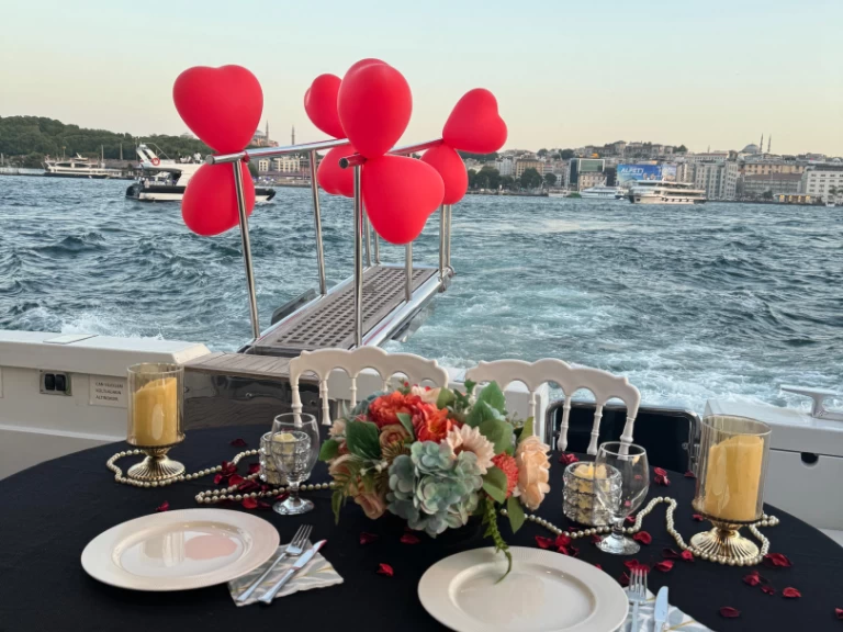 YachtCharter in Beşiktaş - Vip costom made auf SamBoat
