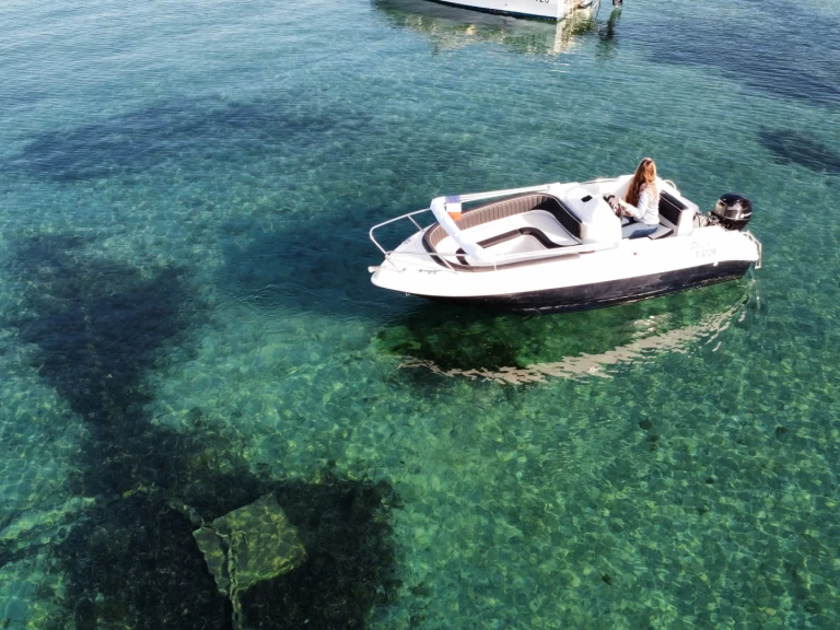 Vermietung Schlauchboot Delta Marine mit Führerschein