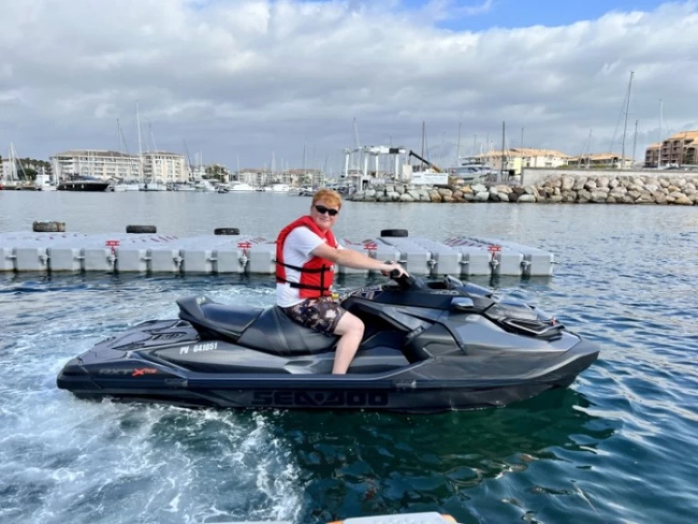 Vermietung Jetski Sea-Doo mit Führerschein