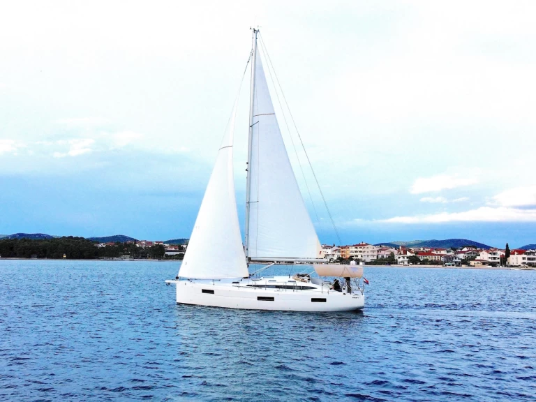 Segelboot mieten in Pirovac - Elan Impression 45