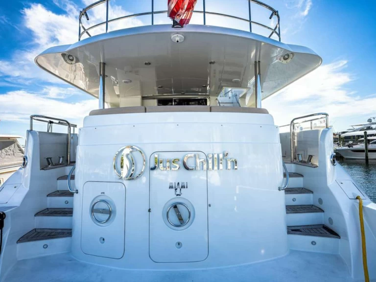 Vermietung Yacht CHEOY LEE mit Führerschein