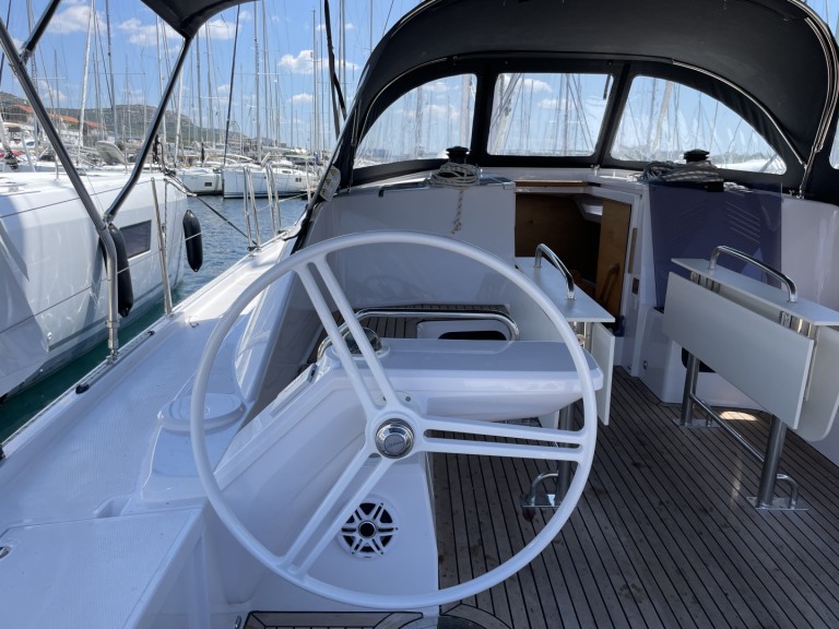 Bootsverleih Elan Elan Impression 45 - 4 cab. Šibenik Samboat