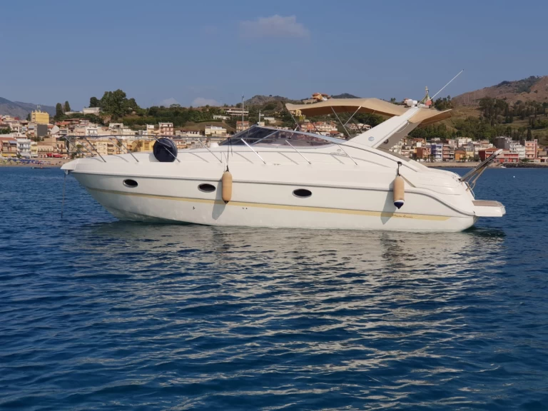 Ein Cranchi Zaffiro 34 mieten in Taormina