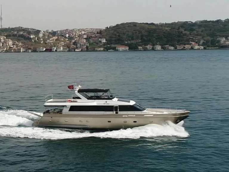 Vermietung Yacht Faeton mit Führerschein