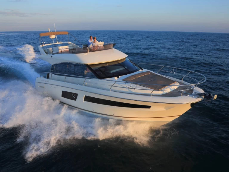Bootsverleih Prestige Jeanneau 450 Fly Taormina Samboat