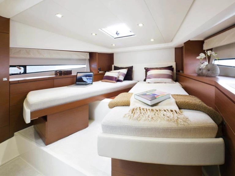 Vermietung Motorboot Prestige mit Führerschein