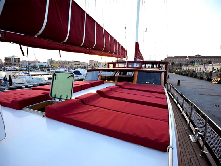 Segelboot mieten in Milazzo zum besten Preis