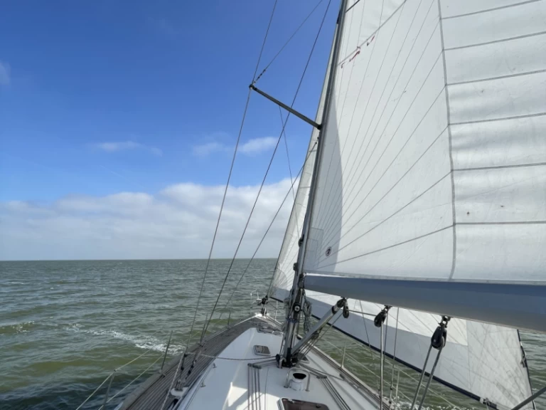 Ein Bavaria Bavaria 44 mieten in Almere Poort