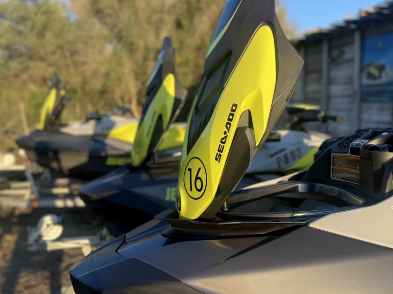 Ein Sea-Doo SEADOO GTR 230 mieten in Cala Bona