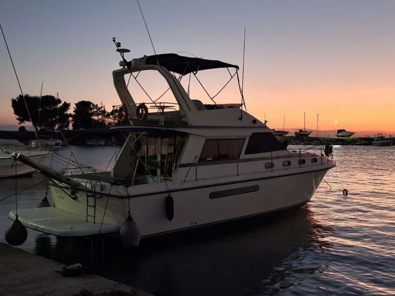Bavaria Cruiser 46 mieten Chania