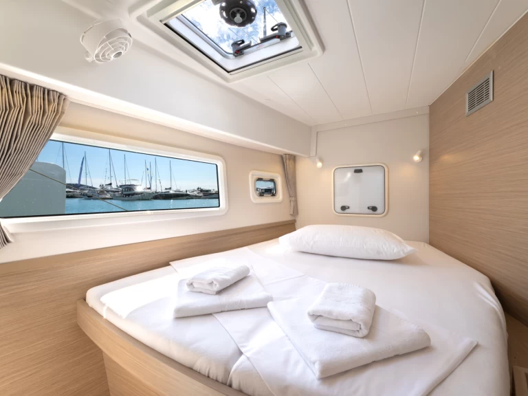 Ein Lagoon Lagoon 42 mieten in Split