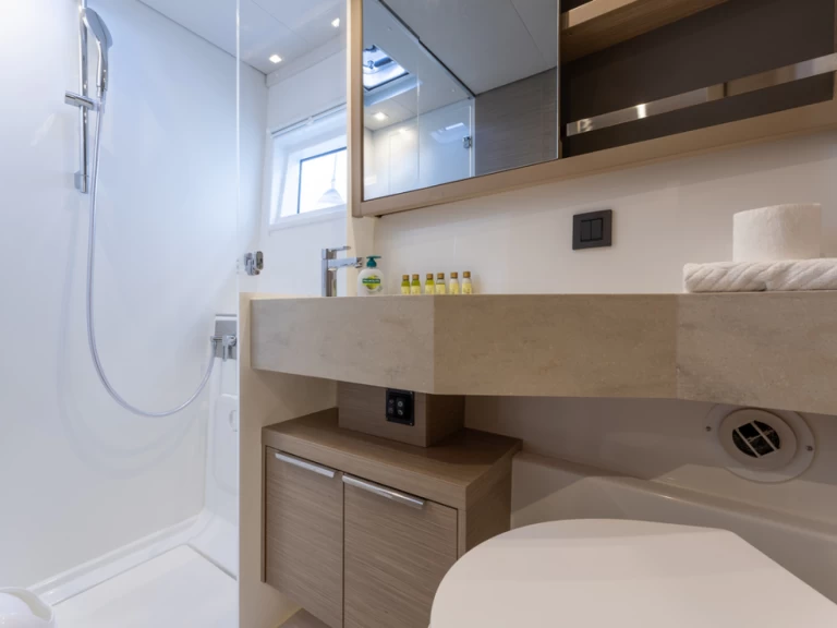 Ein Lagoon Lagoon 46 mieten in Split