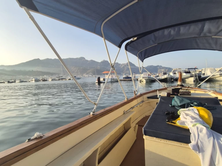 Bootsverleih Gozzo Gozzo Siciliano Taormina Samboat