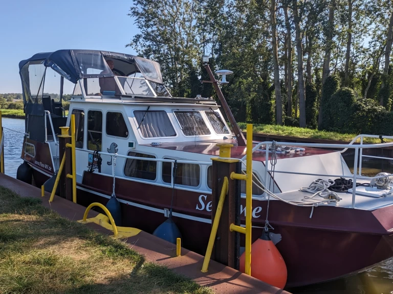 Ein Termeer Yachting Rogger 850 AK mieten in Neustrelitz