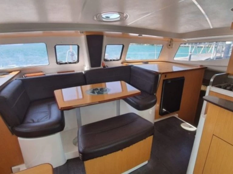 Ein Fountaine Pajot Mahe 36 mieten in Propriano