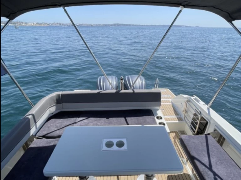 Boot mieten Juan-les-Pins günstig Cap Camarat 9.0 WA