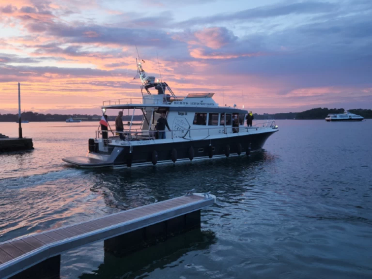 Ein Targa TARGA 42 mieten in Vannes