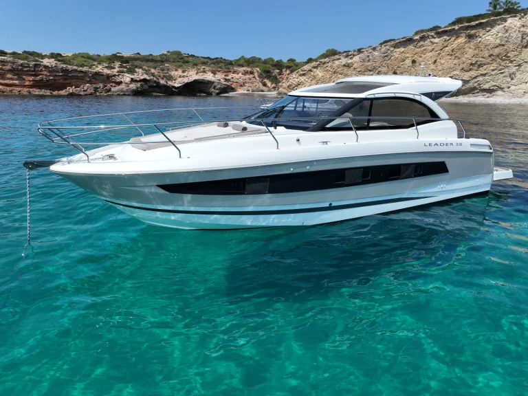Jeanneau Leader 36 mieten Ibiza Town