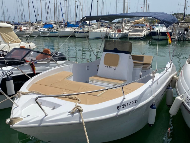 Motorboot mieten in Valencia - Astilux Ax-600 Open