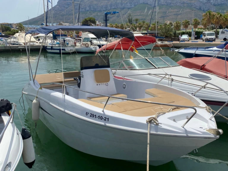 Astilux Ax-600 Open mieten Valencia