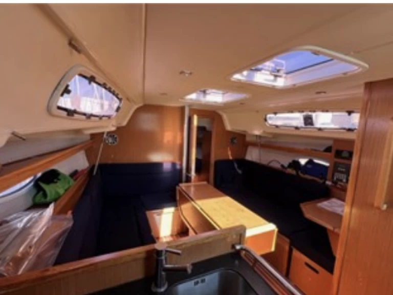 Ein Bavaria Bavaria 35 Cruiser mieten in Lemmer