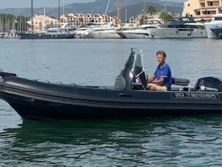 Schlauchboot mit oder ohne Skipper 3D Tender mieten in Cogolin