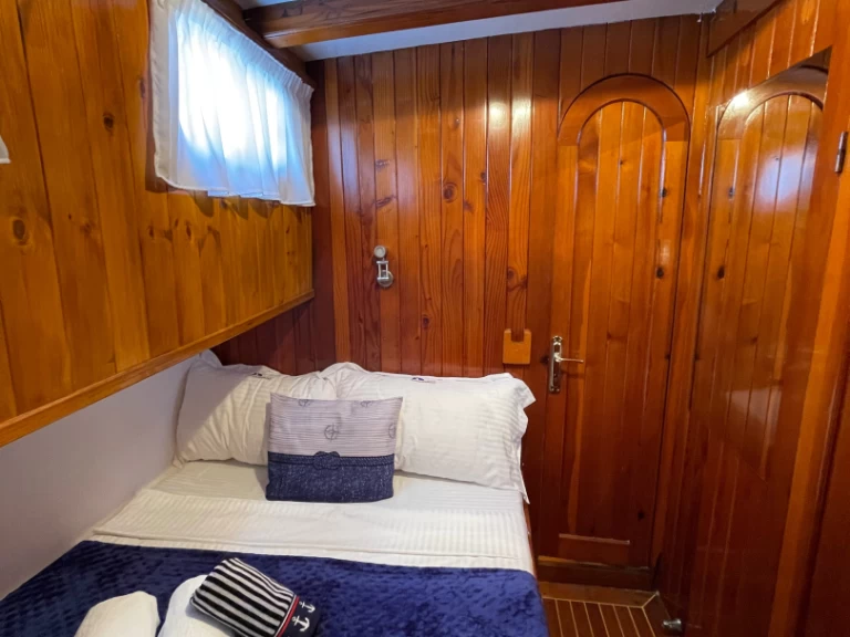 Boot mieten Orikum günstig 78