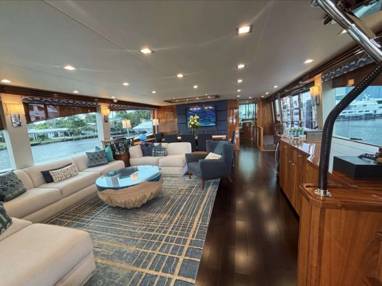 Viking Yachts INDIGO mieten Nassau